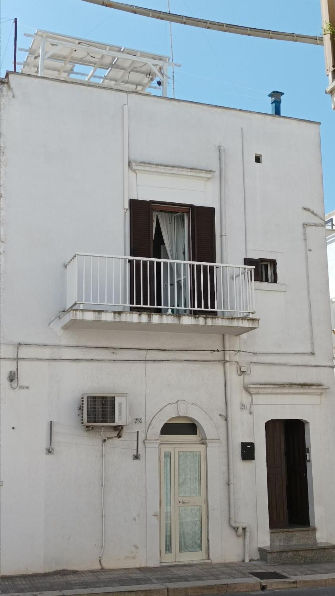 Miniecocasa Ottocentesca In Zona Free-Parking Ed Ecoclimatizzata Villa Ostuni Luaran gambar